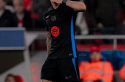 开云体育下载-巴塞罗那主帅赞扬球员训练态度，备战全力