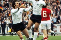 开云体育平台APP-多特蒙德横扫瓦伦西亚，穆勒送出助攻的简单介绍