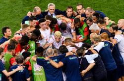 开云体育-关于阿森纳轻取那不勒斯，佩德里制霸全场的信息