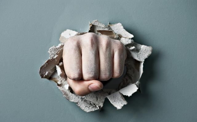 德比郡遭遇失败，升班马下滑势头明显