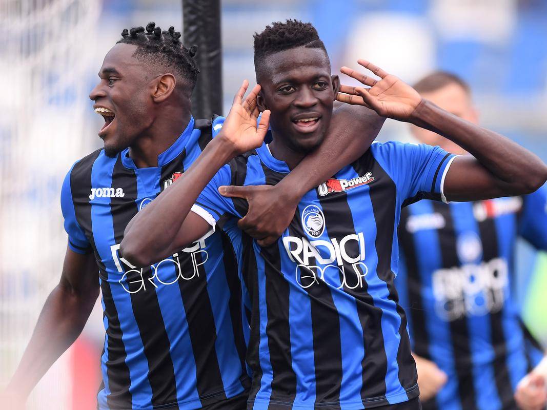 卡塔尼亚主场大胜帕尔马，提前锁定意甲资格