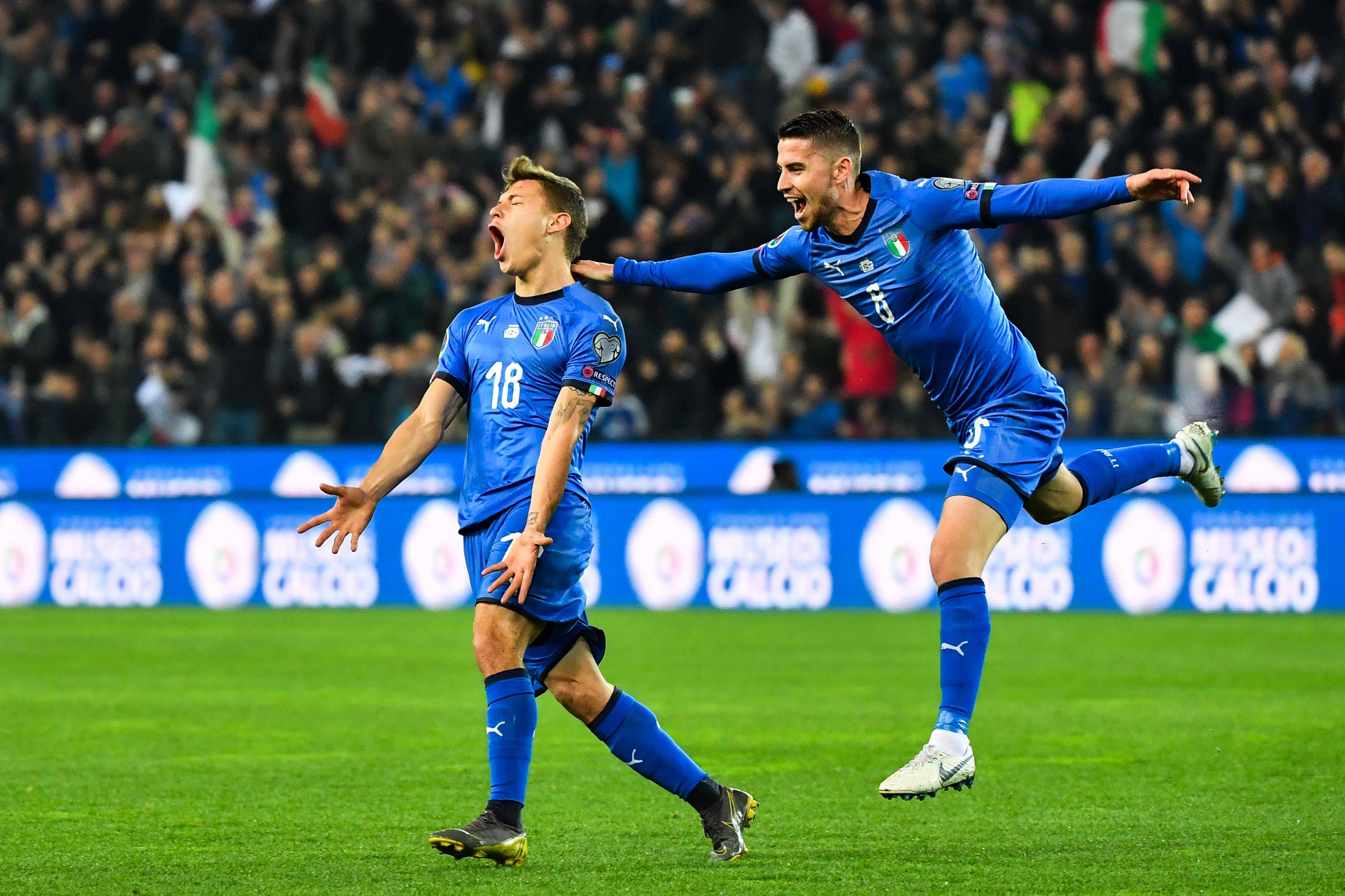 意大利队奋勇拼搏获得胜利，晋级四强