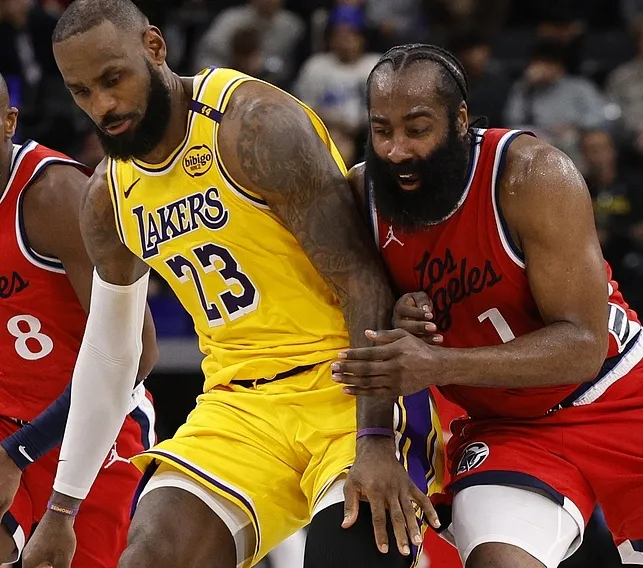 明星PK：揭幕战湖人对阵快船